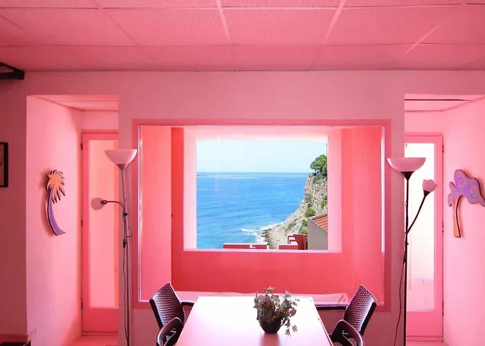 With Beautiful Views - Muralla0218 *